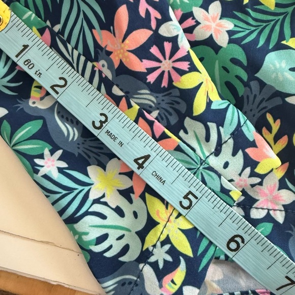 Chubbies The Bloomerangs Classic Floral Tropical Swim Trunks Shorts Size XL 5.5” - Picture 12 of 12